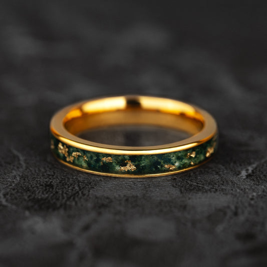 Bague Ligne Émeraude – Jade & Feuille d'Or 4 mm