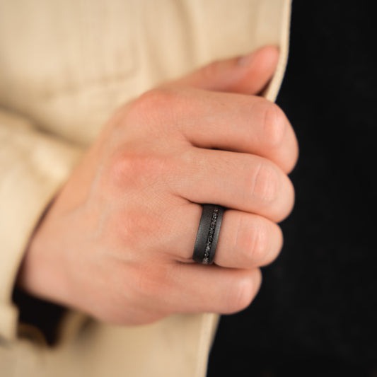 Ombre Veine - Bague en tungstène météorite écrasée noire