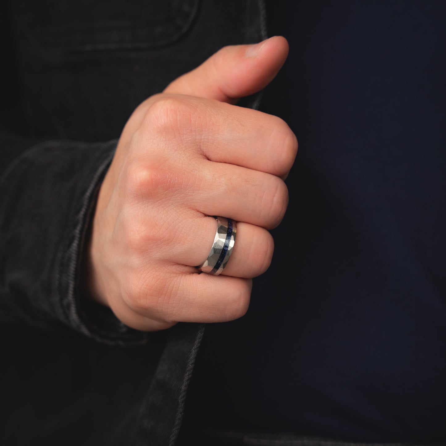 SAPPHIRE HORIZON - Dark Blue Sapphire Unique Wedding Band