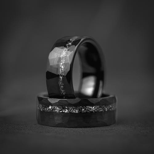 BLACK & BLACK - Black Hammered Elegant Wedding Band