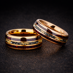 AURORA FORGE – Dunkelroter Opal-Meteoriten-Wolframring mit 24K Goldflocken
