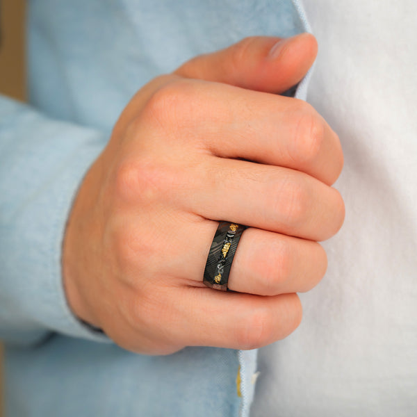 AURUM METEORA - Damascus Steel Ring with Gold Leaf & Meteorite Flakes