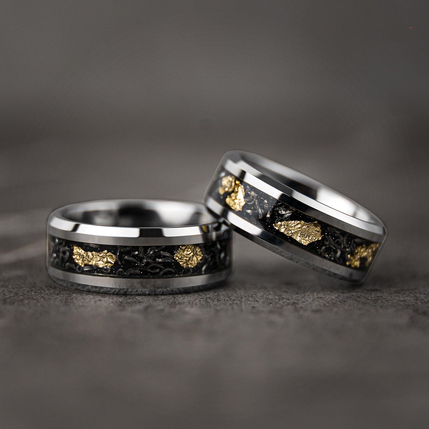 SKYLEAF Type 1 - Meteorite Gold Tungsten Leaf Flakes Wedding Band